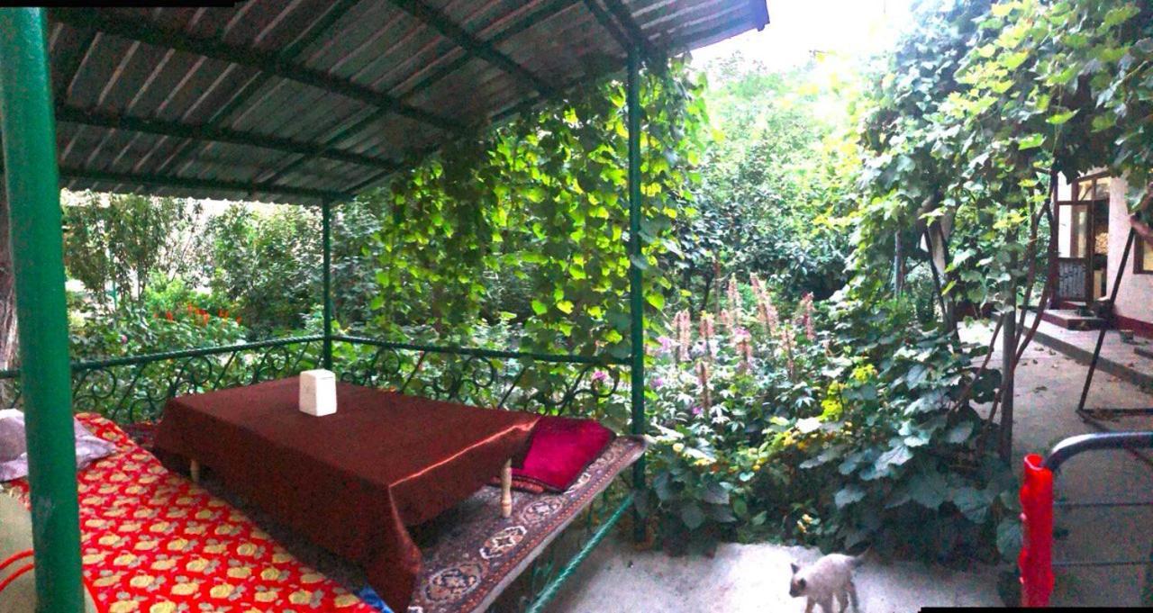 Be My Guest Hotel Osh Ngoại thất bức ảnh